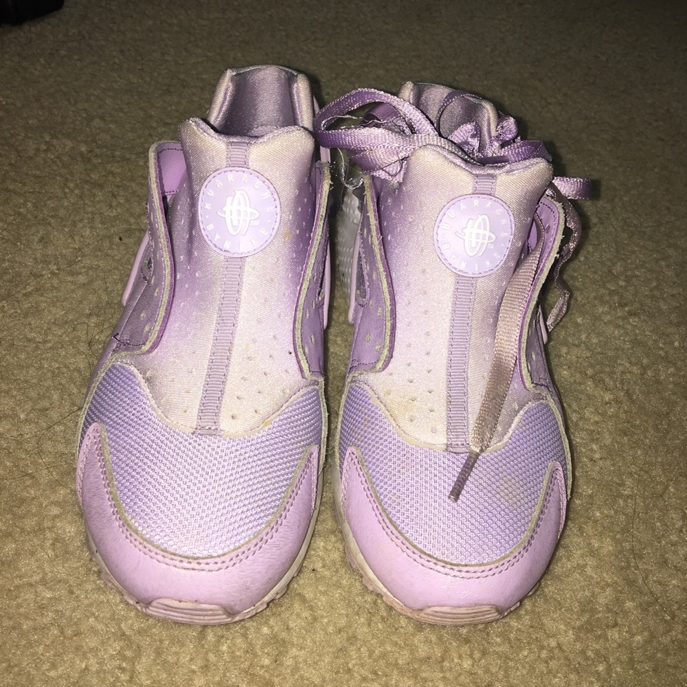 Authentic womens nike lavender huaraches